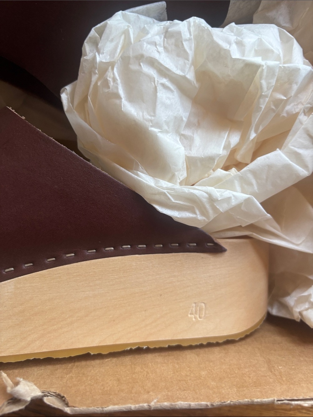 Bryr Brown Leather Women's Slip-On Clogs - Picture 5 of 5